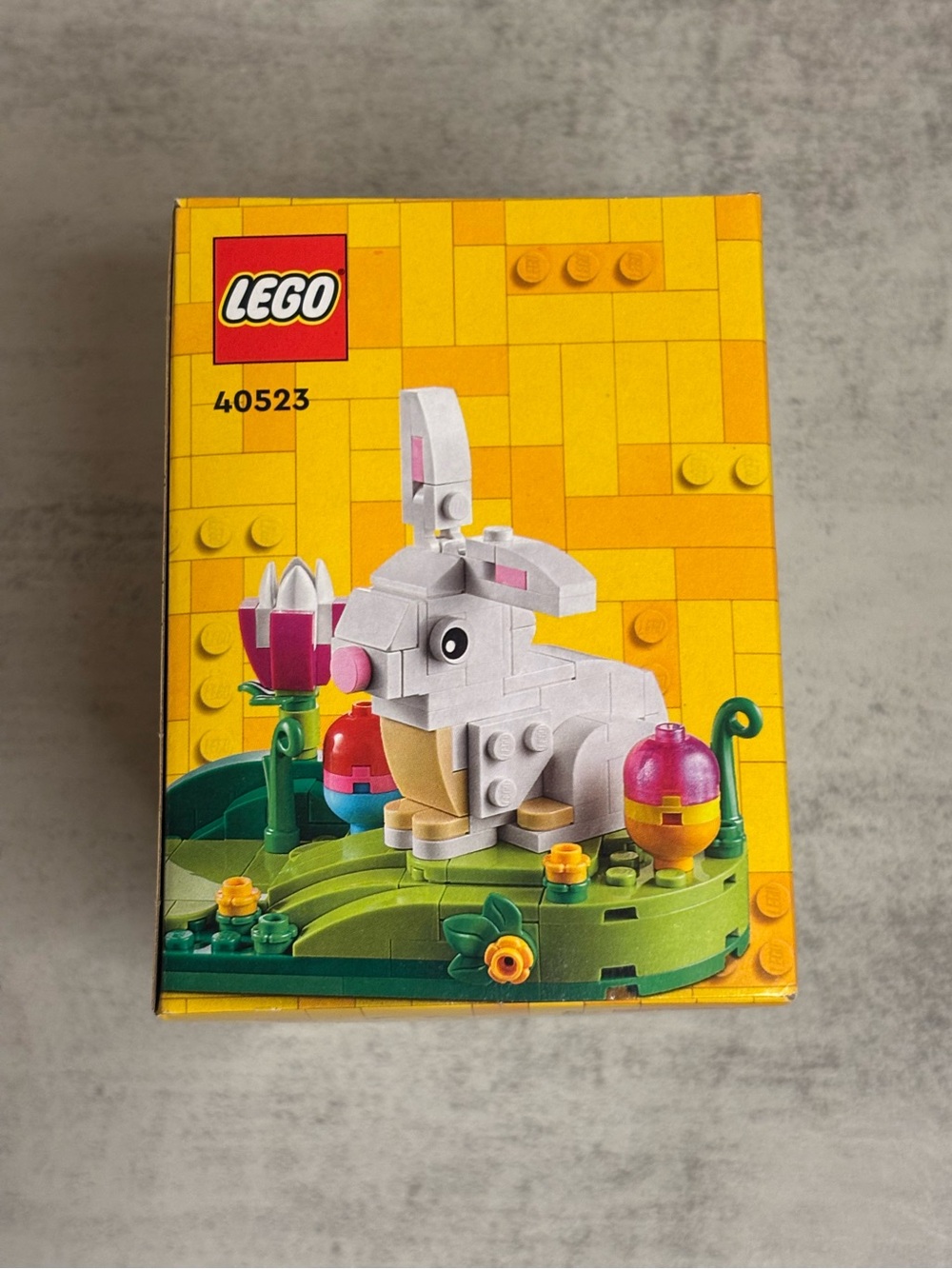 Lego Easter Rabbits Display Set (#40523) - Picture 3 of 8
